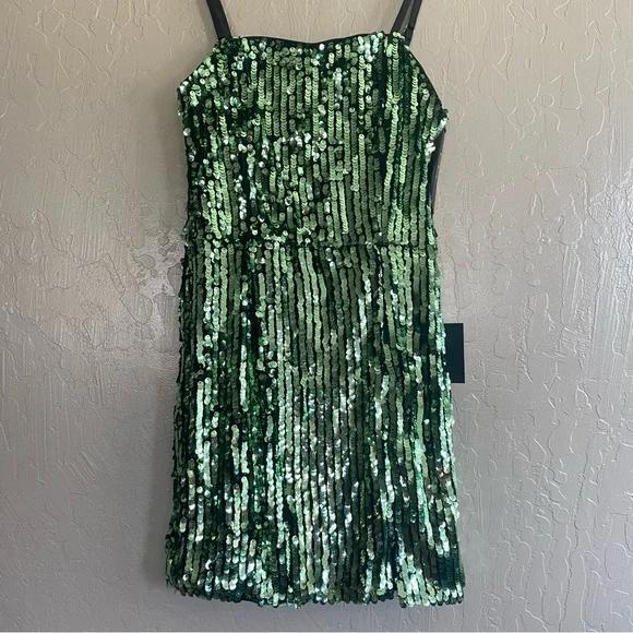 Lulus NWT Hit The Dance Floor Body Con Sequin Sleeveless Mini Dress πππ - Picture 10 of 17